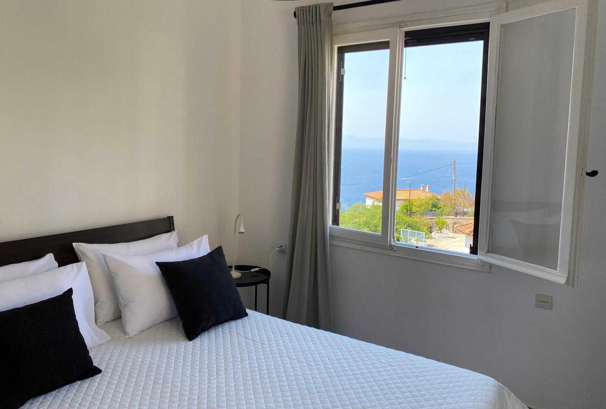 Villa Demie And George Ηouse à Loutraki  Extérieur photo