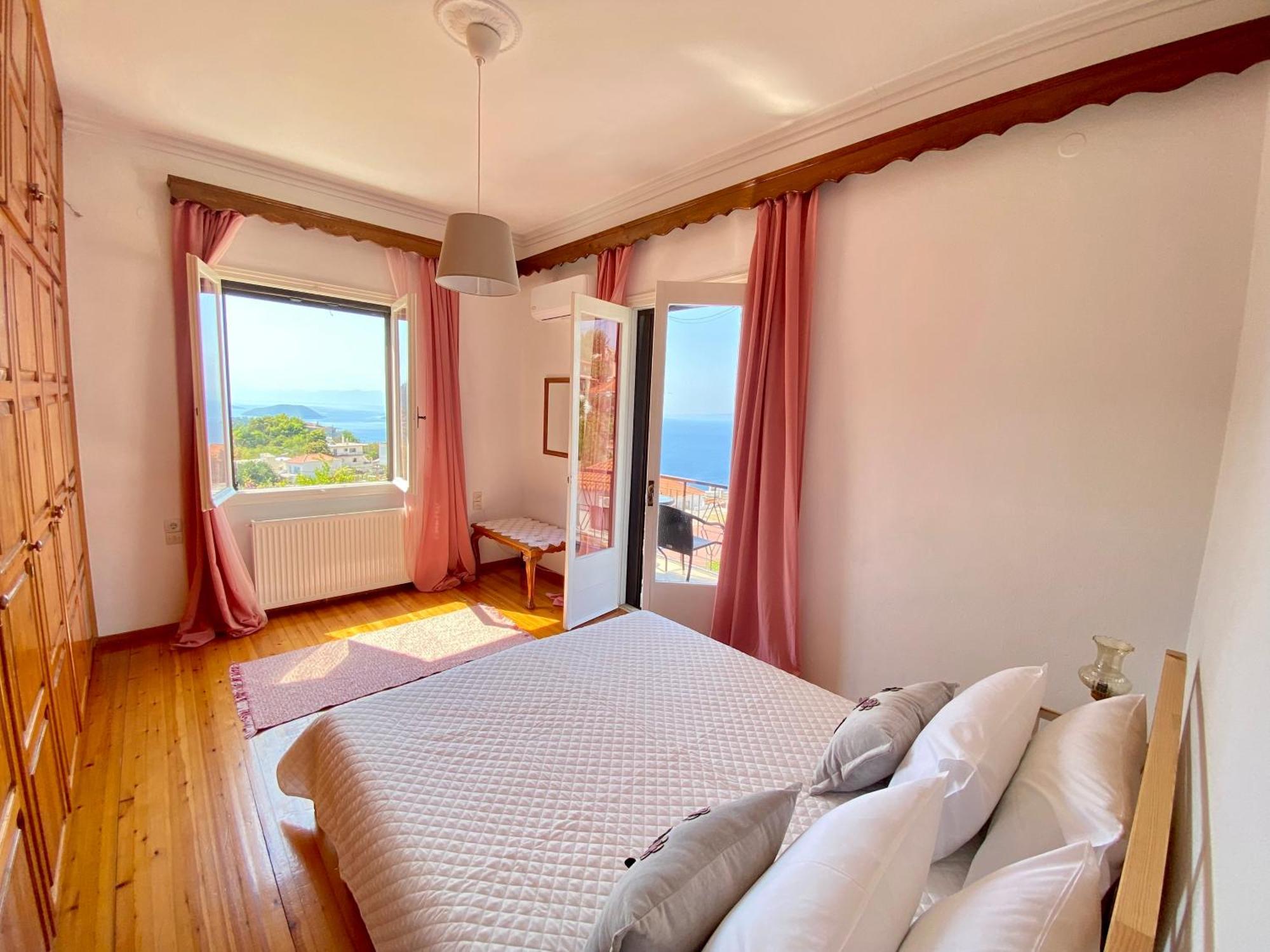 Villa Demie And George Ηouse à Loutraki  Extérieur photo